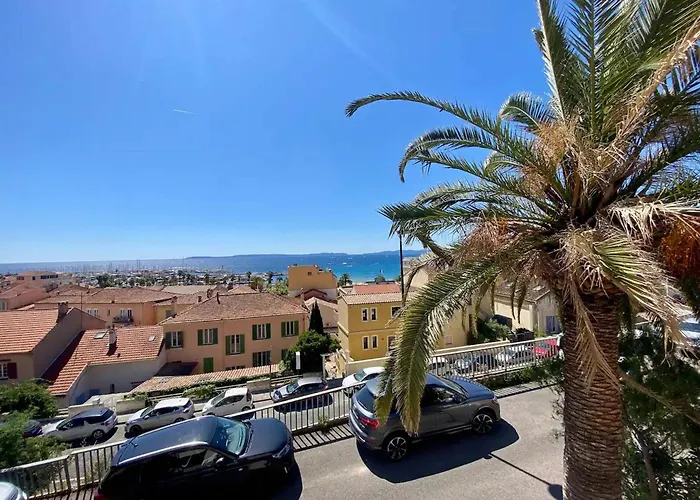 Climatise Centre Du Lavandou, Proche - Fr-1-816-6