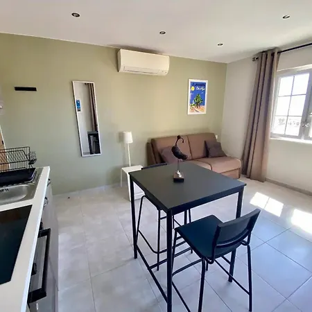 Climatise Centre Du Lavandou, Proche - Fr-1-816-6 * Le Lavandou